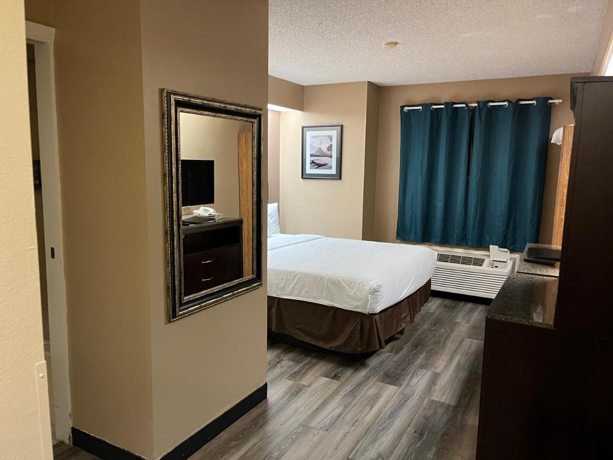 Americas Best Value Inn Kalispell Bagian luar foto